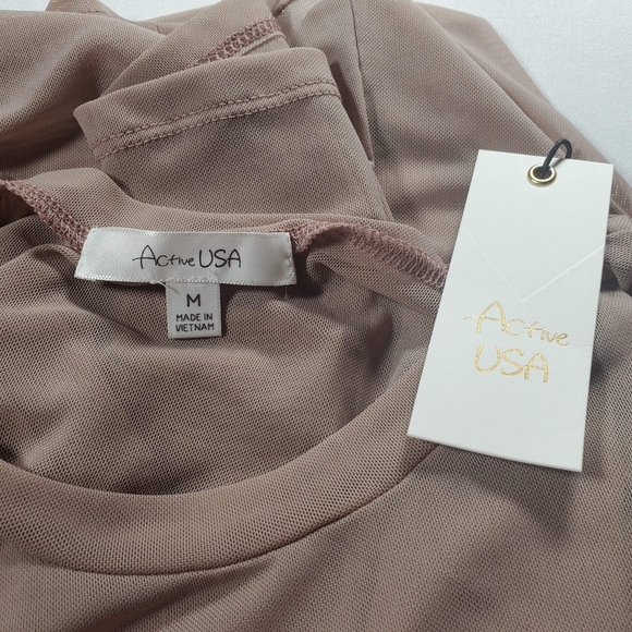 💥Just In💥Active USA Fine Mesh Tee...Sz M Juniors - Picture 4 of 5